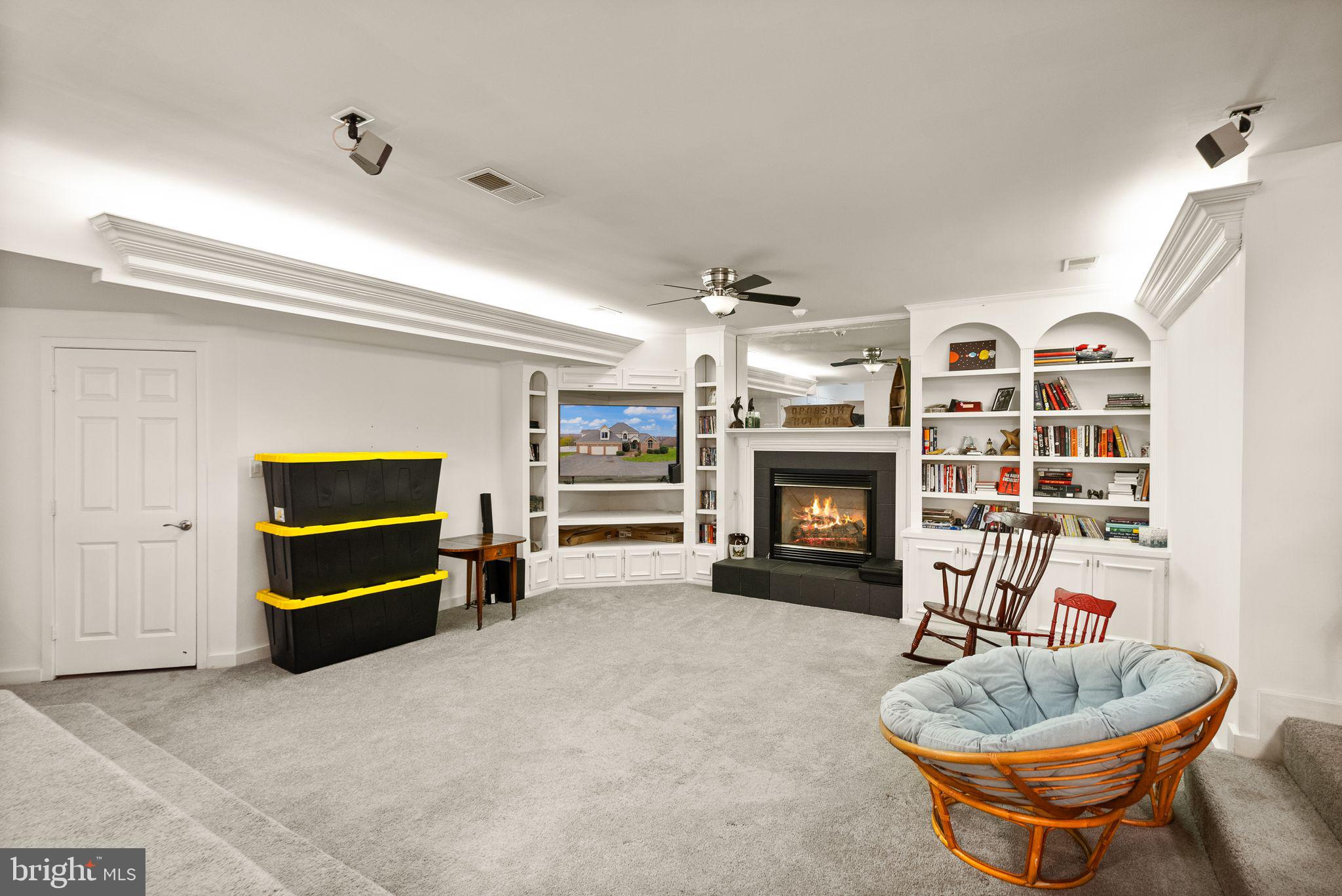 38241 Mountain Air Ln