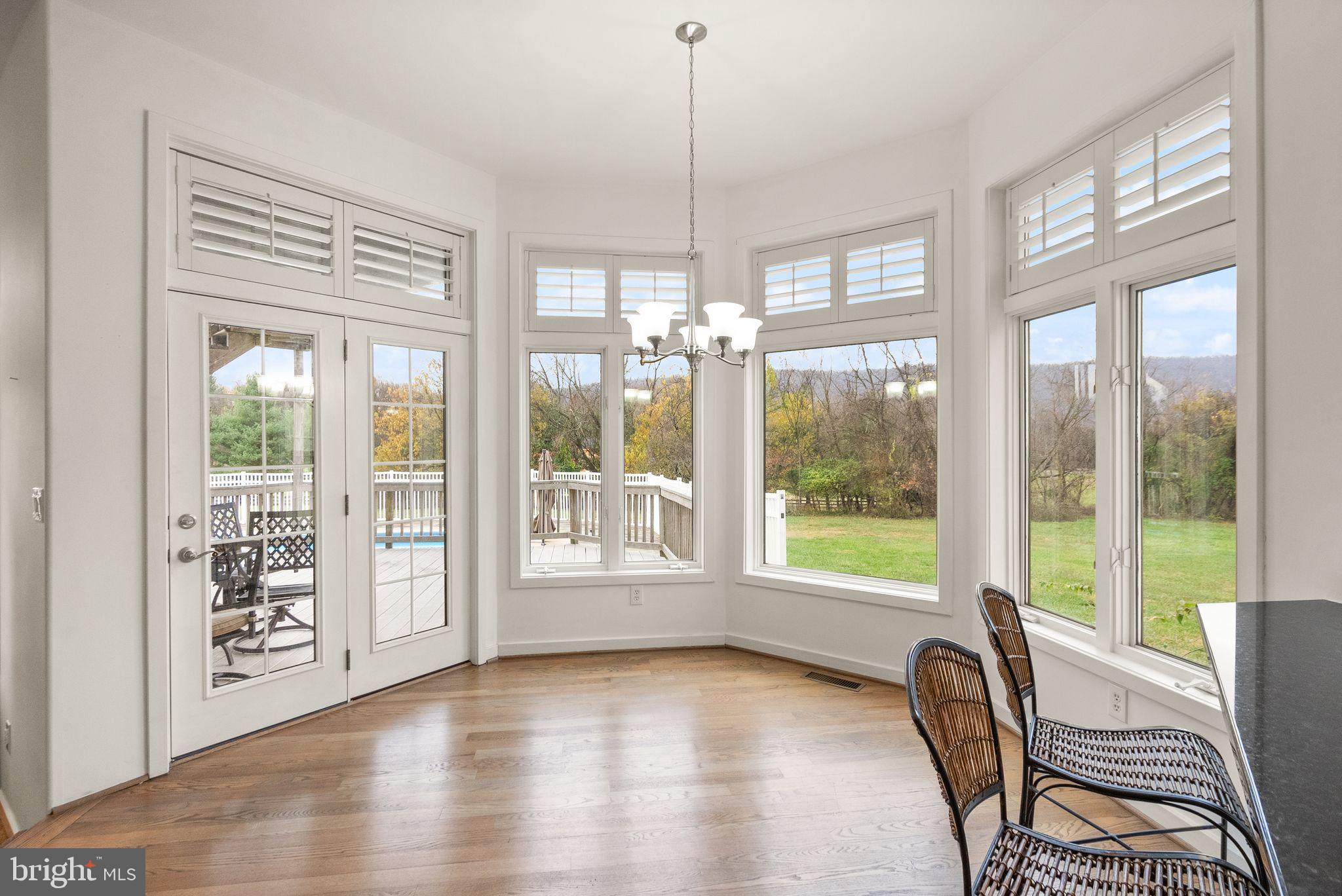 38241 Mountain Air Ln