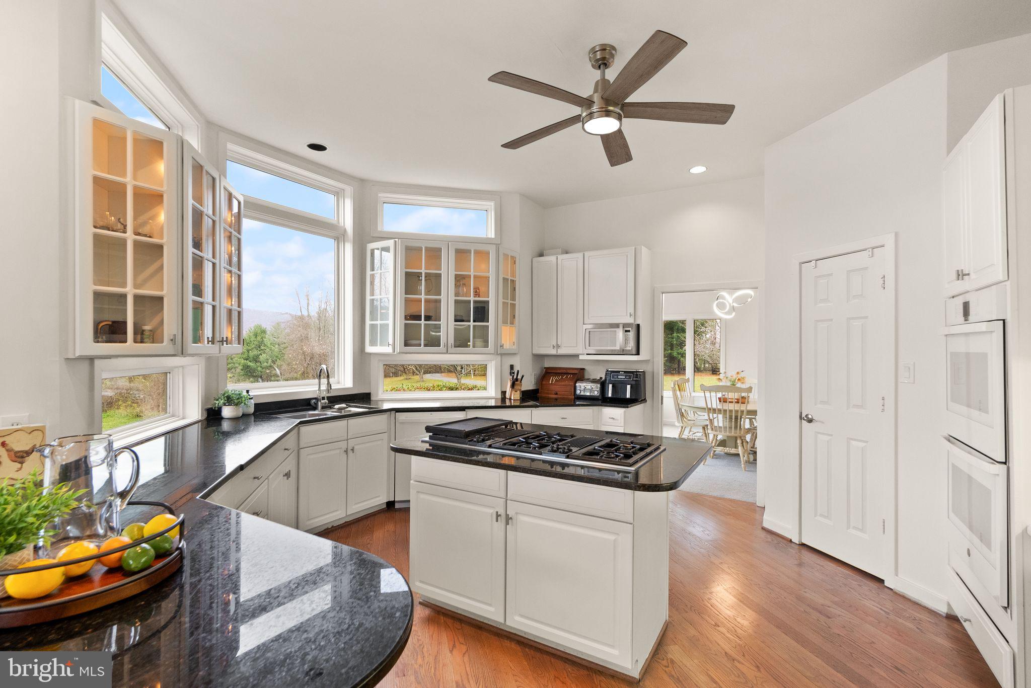 38241 Mountain Air Ln