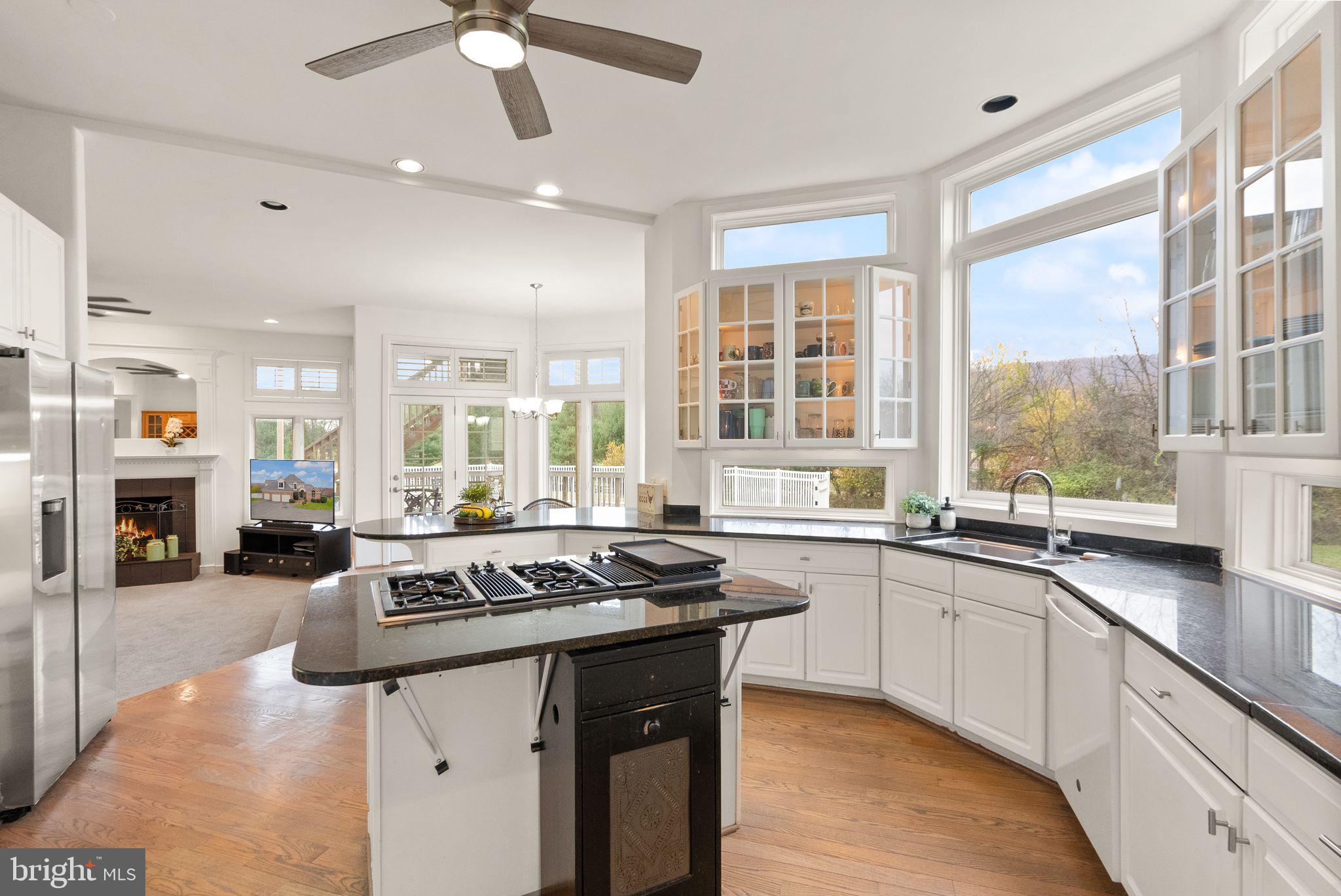 38241 Mountain Air Ln