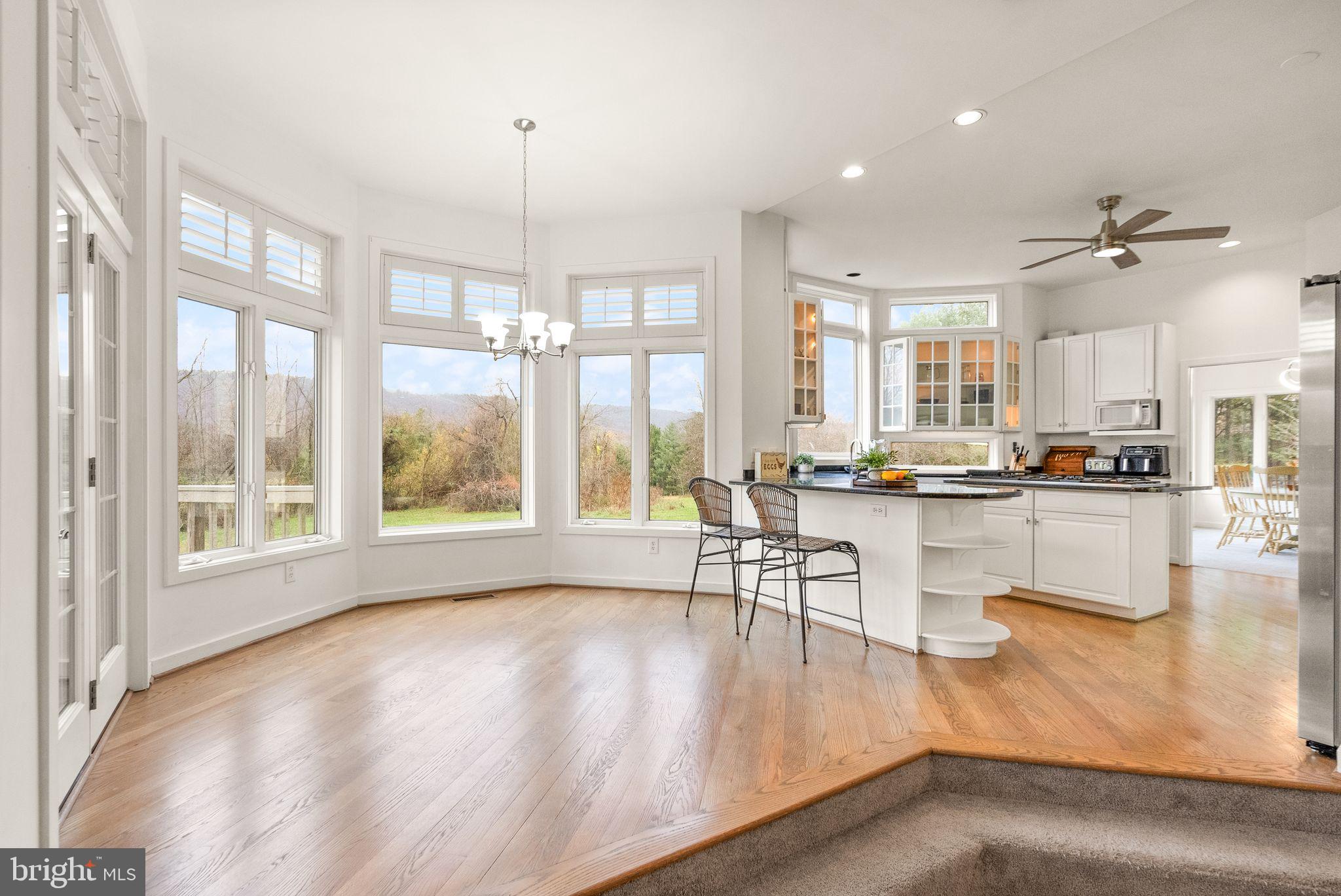 38241 Mountain Air Ln