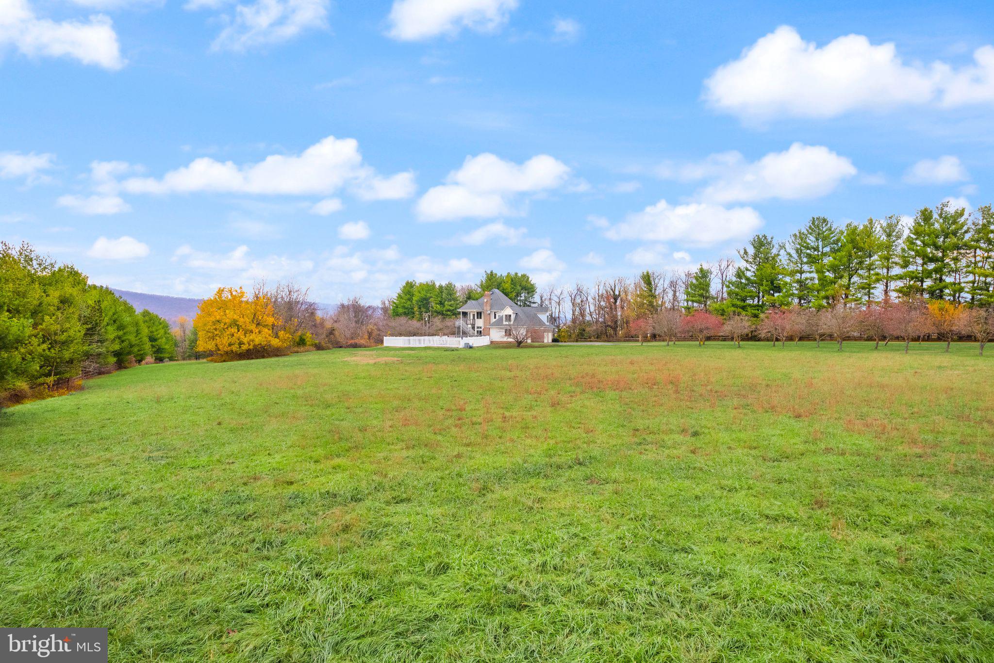 38241 Mountain Air Ln