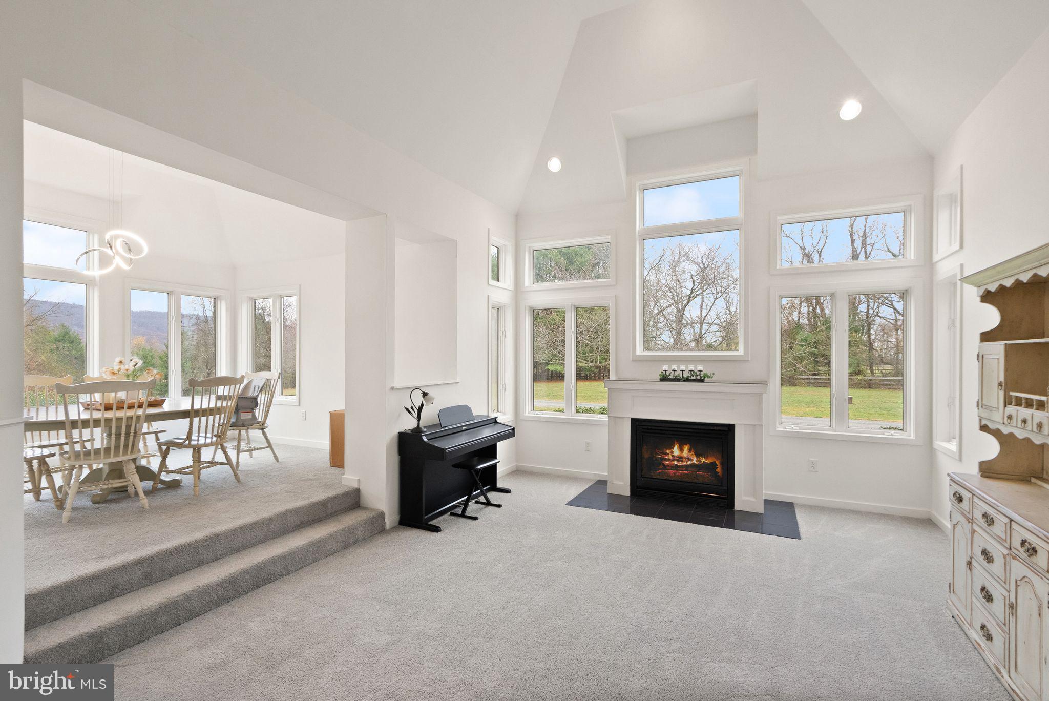 38241 Mountain Air Ln