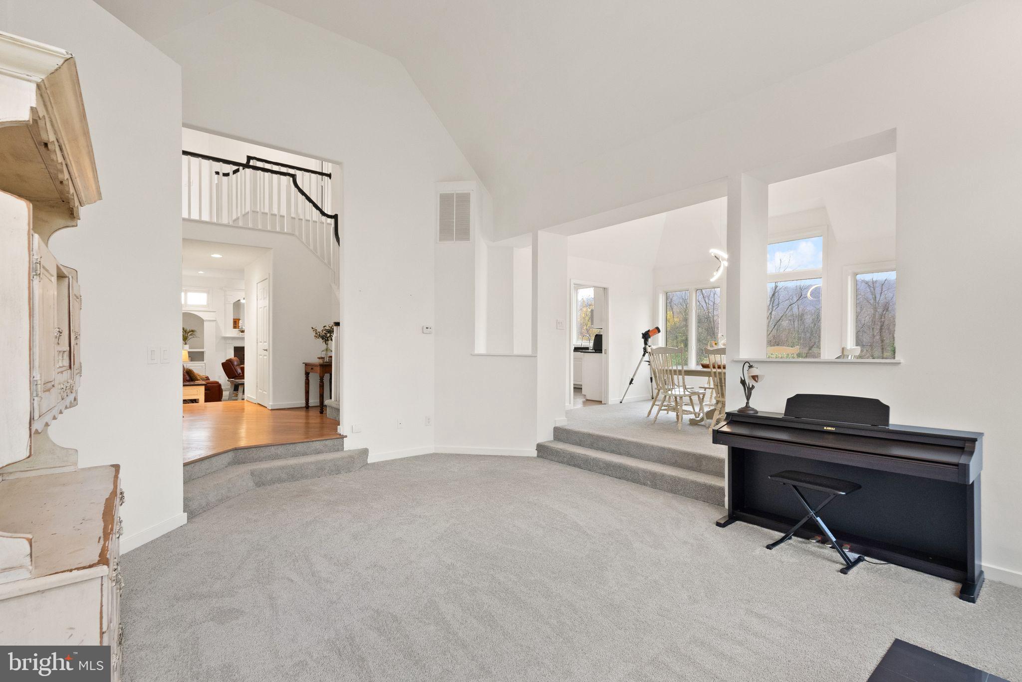 38241 Mountain Air Ln