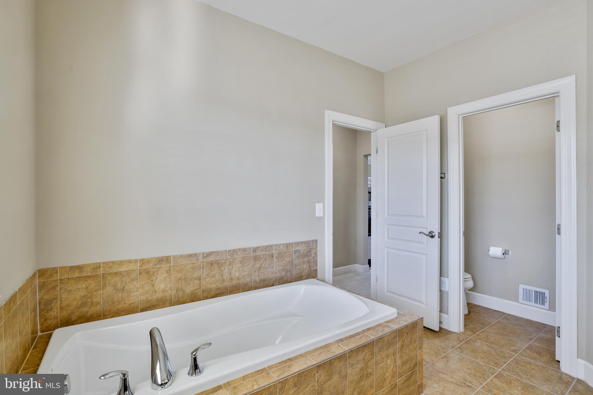 15694 Osterly Ln