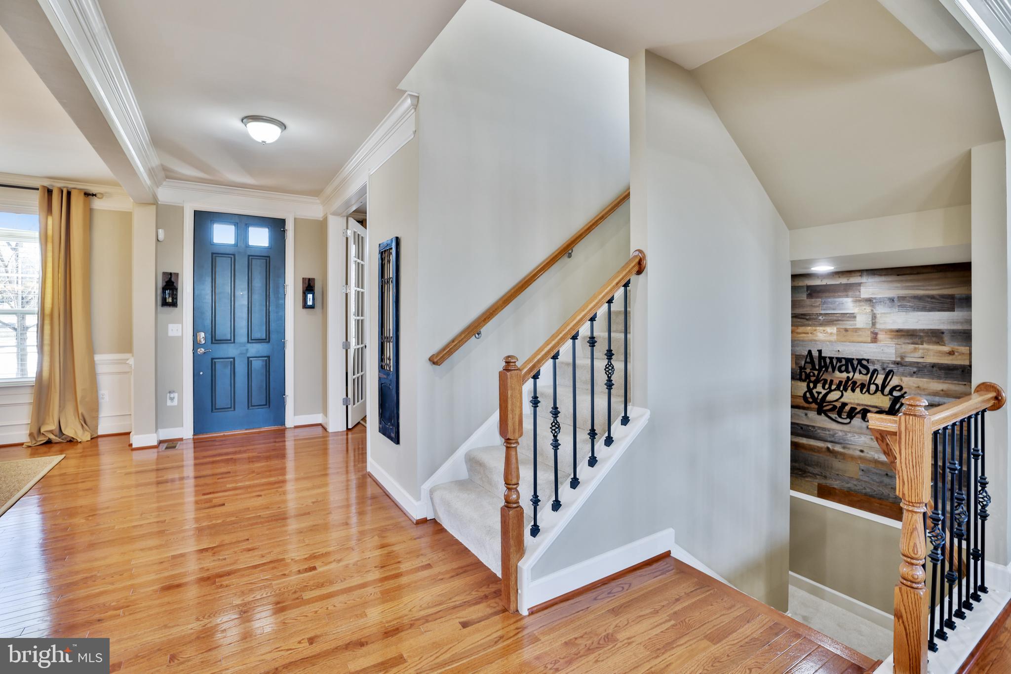 15694 Osterly Ln