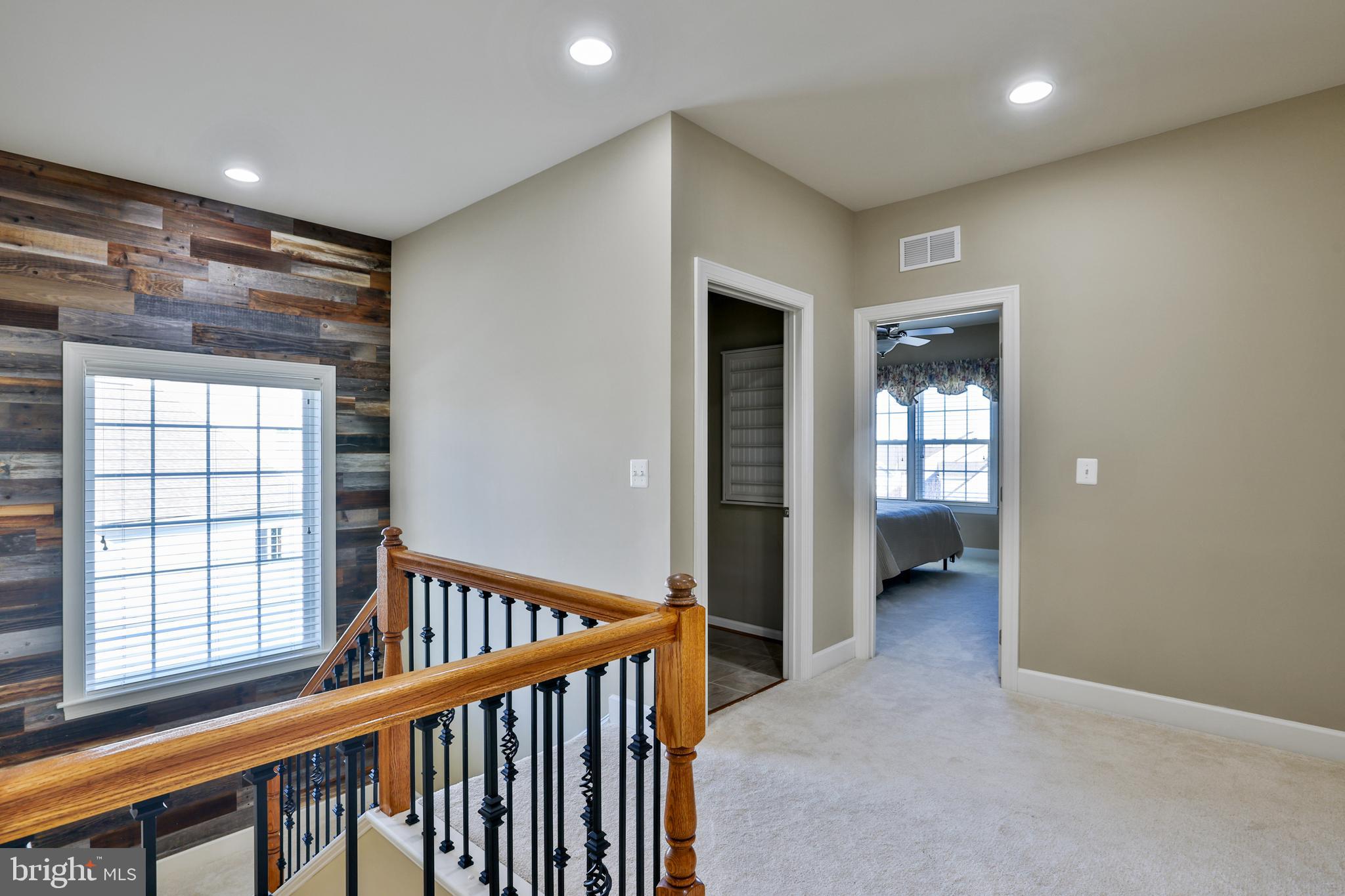 15694 Osterly Ln
