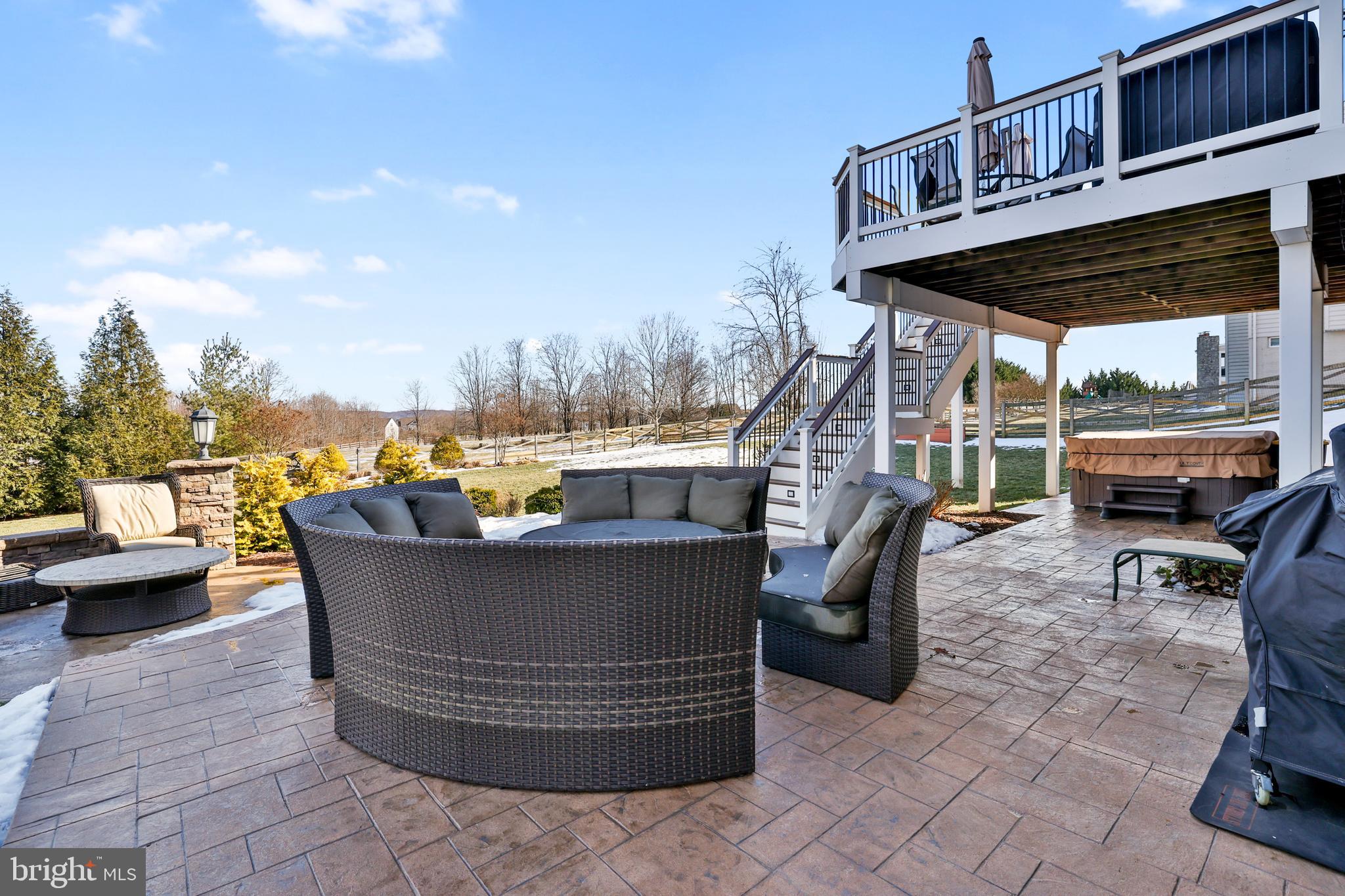15694 Osterly Ln