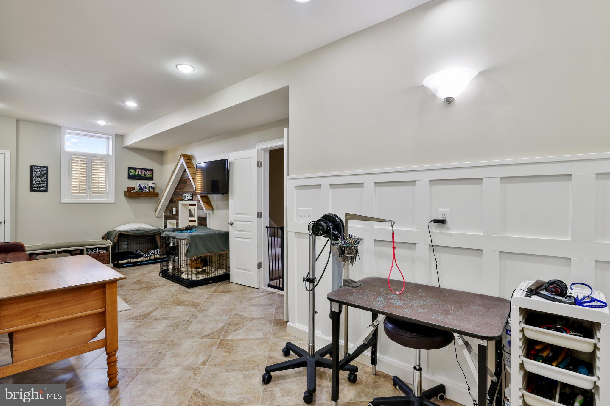 15694 Osterly Ln