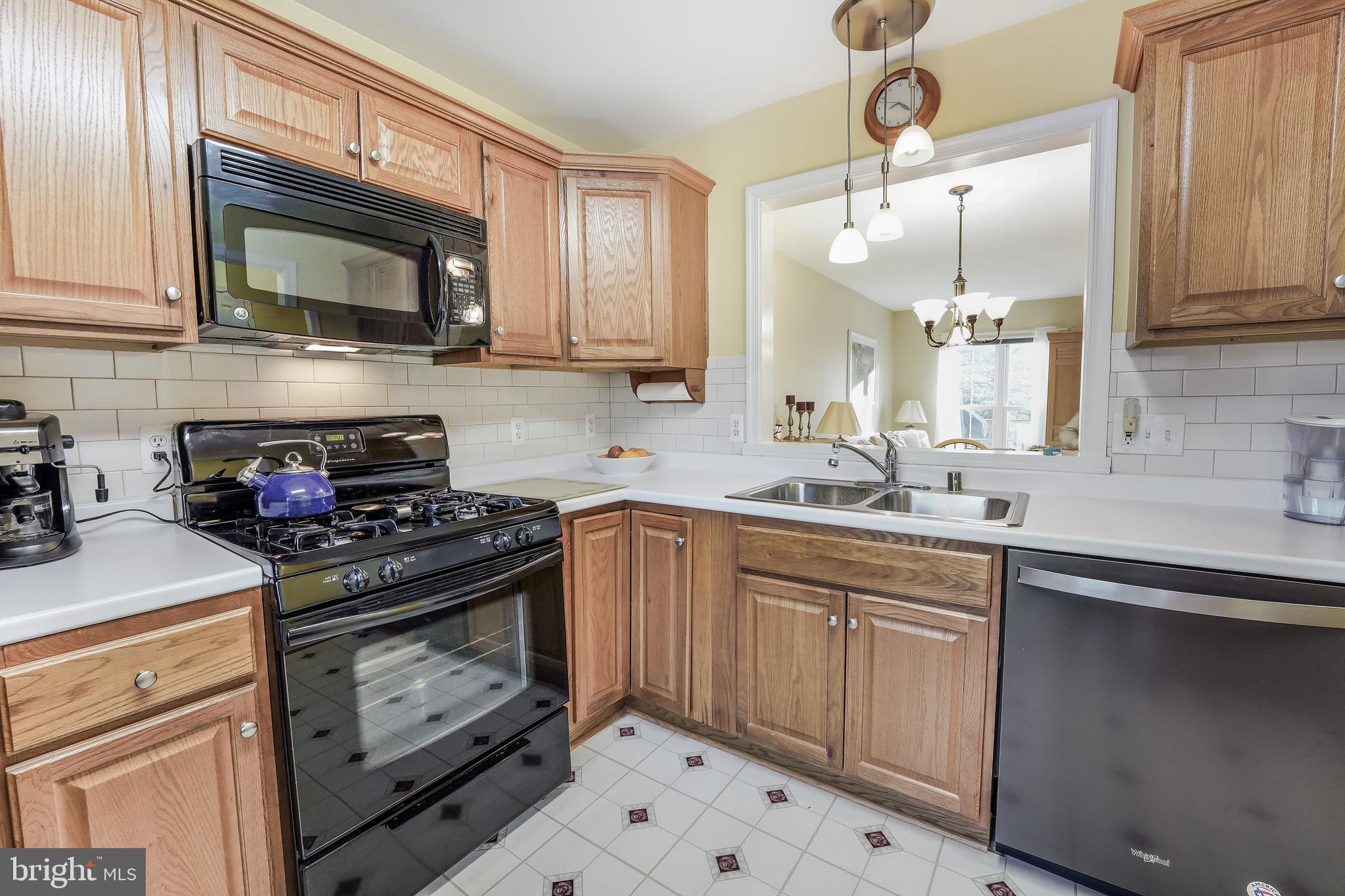 306 STALLION SQ NE