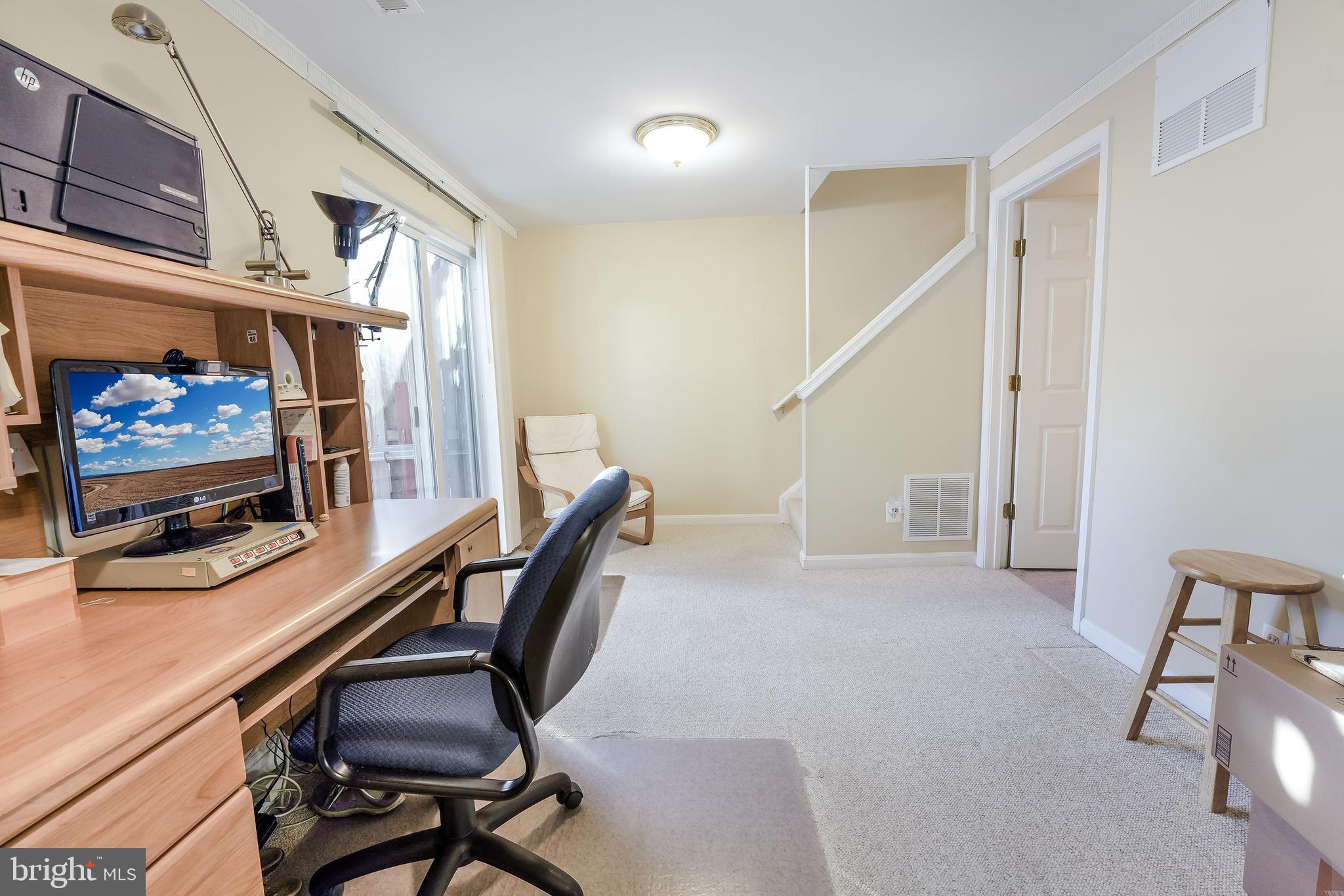 306 STALLION SQ NE
