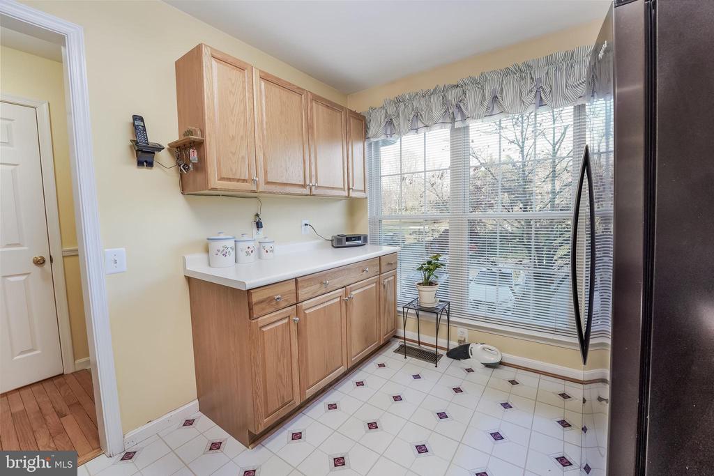 306 STALLION SQ NE