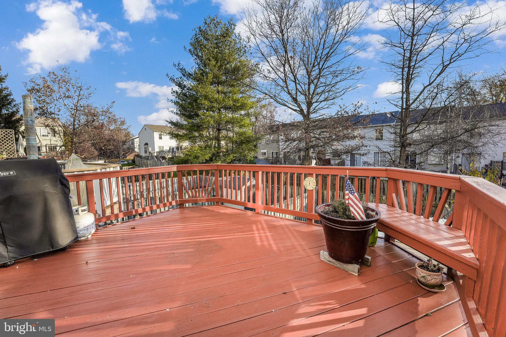 306 STALLION SQ NE