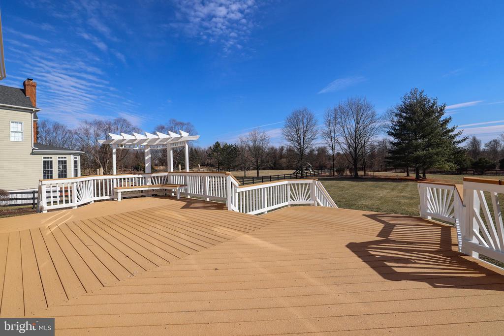 16620 ELK RUN CT