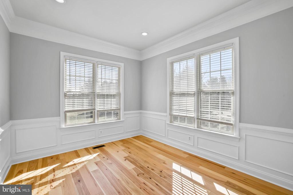 16620 ELK RUN CT