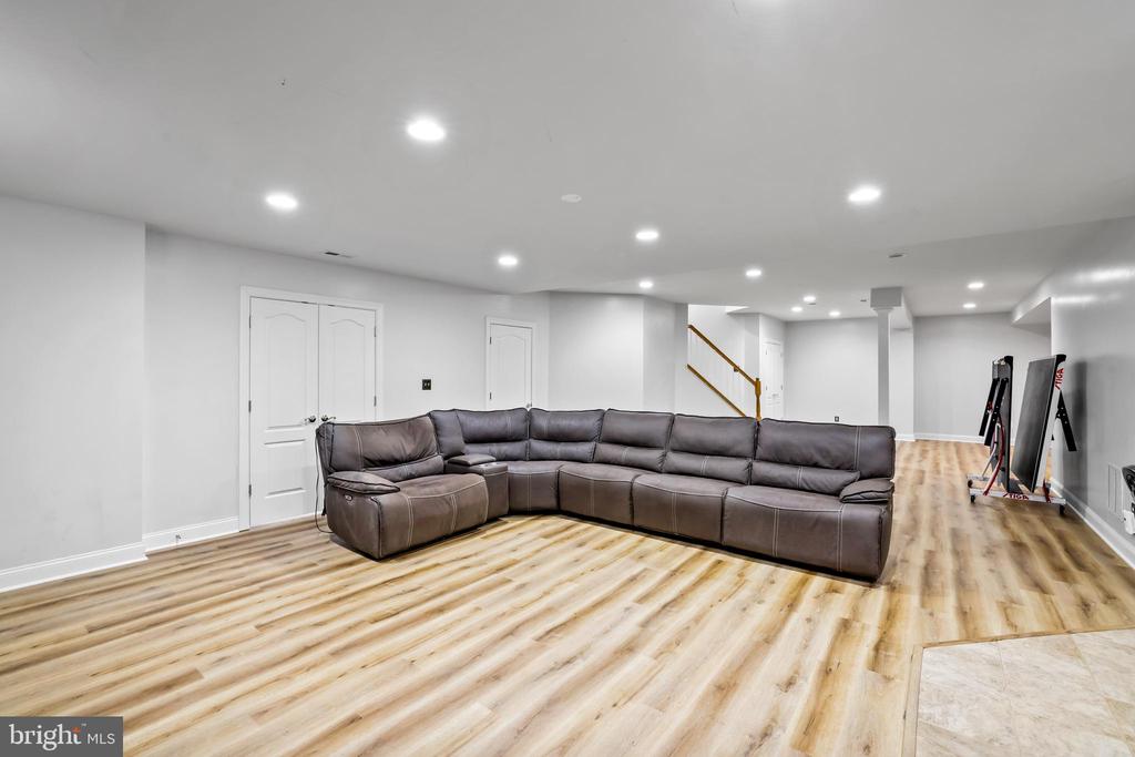 16620 ELK RUN CT