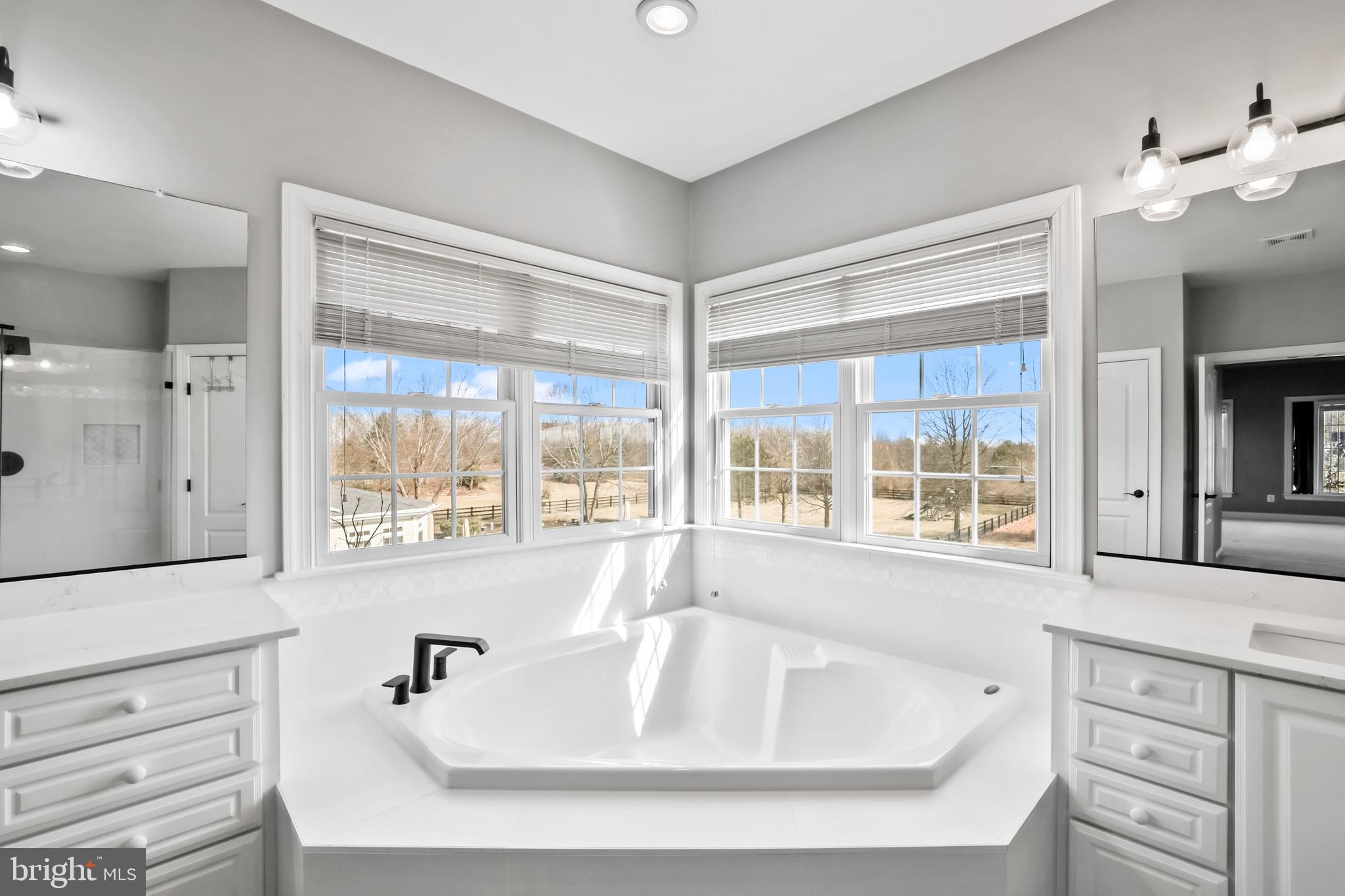 16620 ELK RUN CT