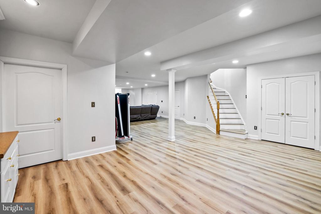 16620 ELK RUN CT