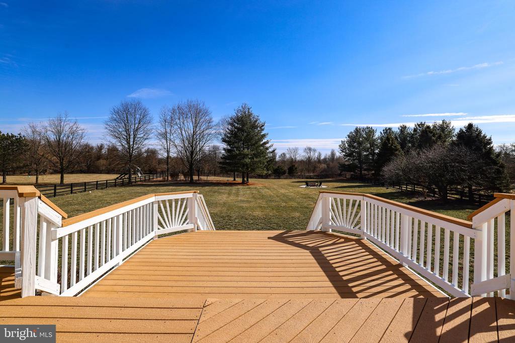 16620 ELK RUN CT
