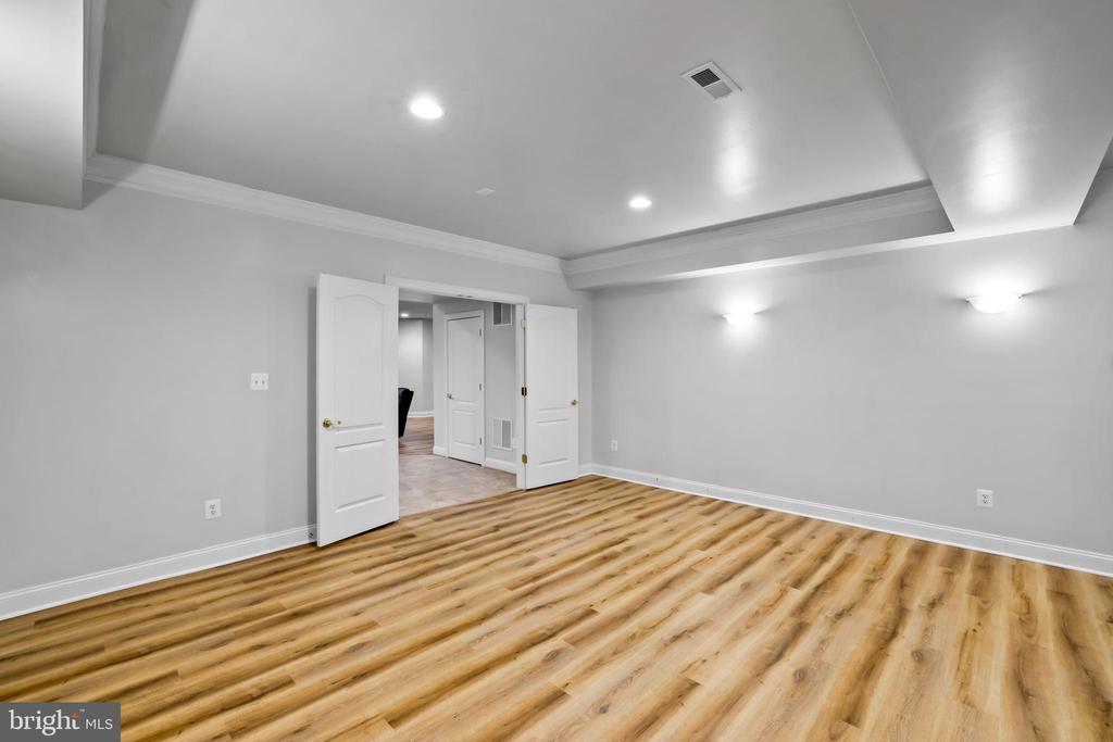 16620 ELK RUN CT