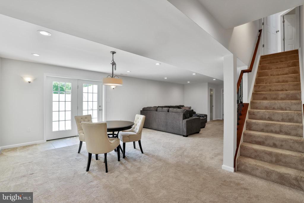 44161 Navajo Dr