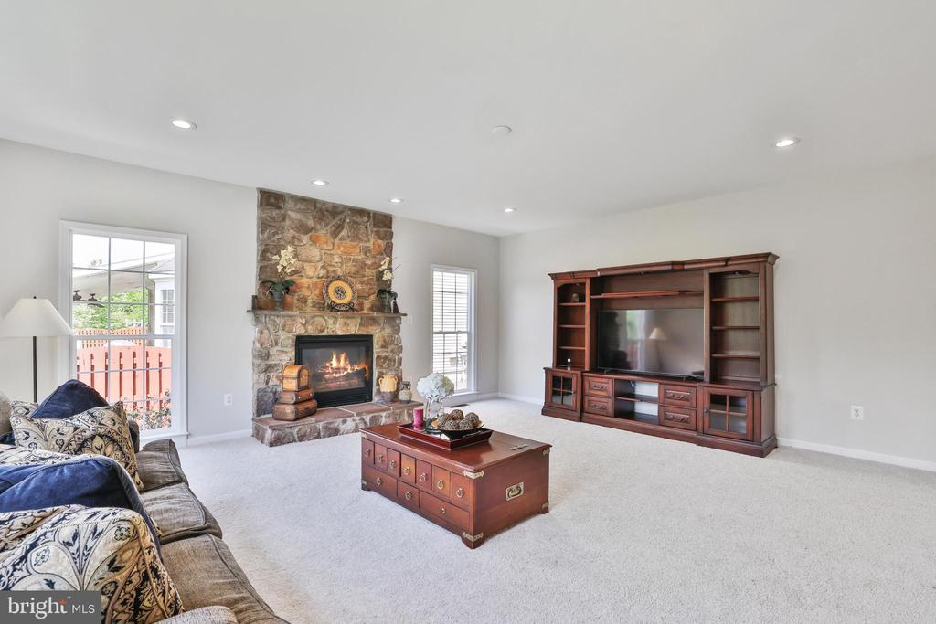 44161 Navajo Dr