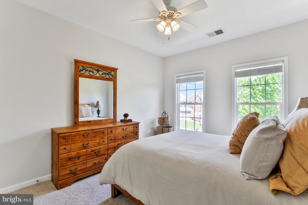 44161 Navajo Dr