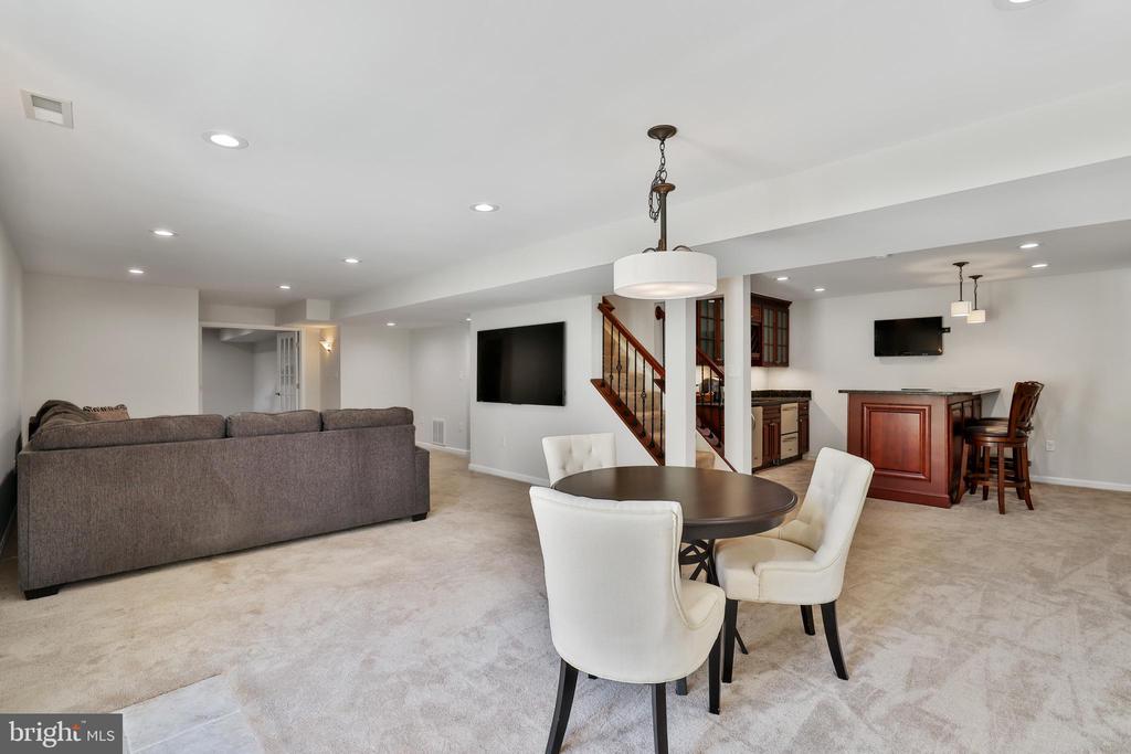 44161 Navajo Dr