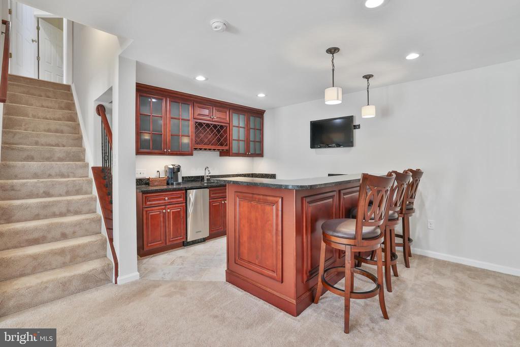 44161 Navajo Dr