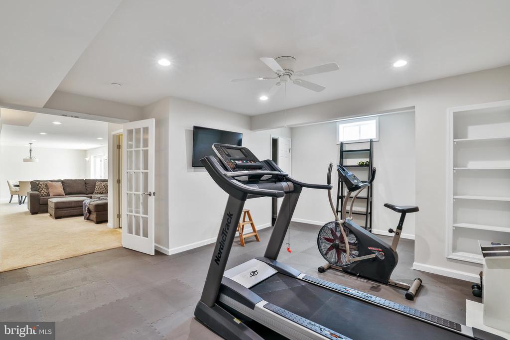 44161 Navajo Dr