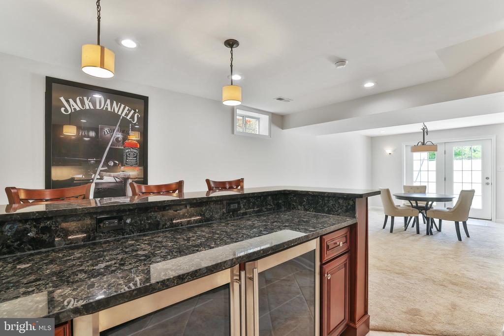 44161 Navajo Dr