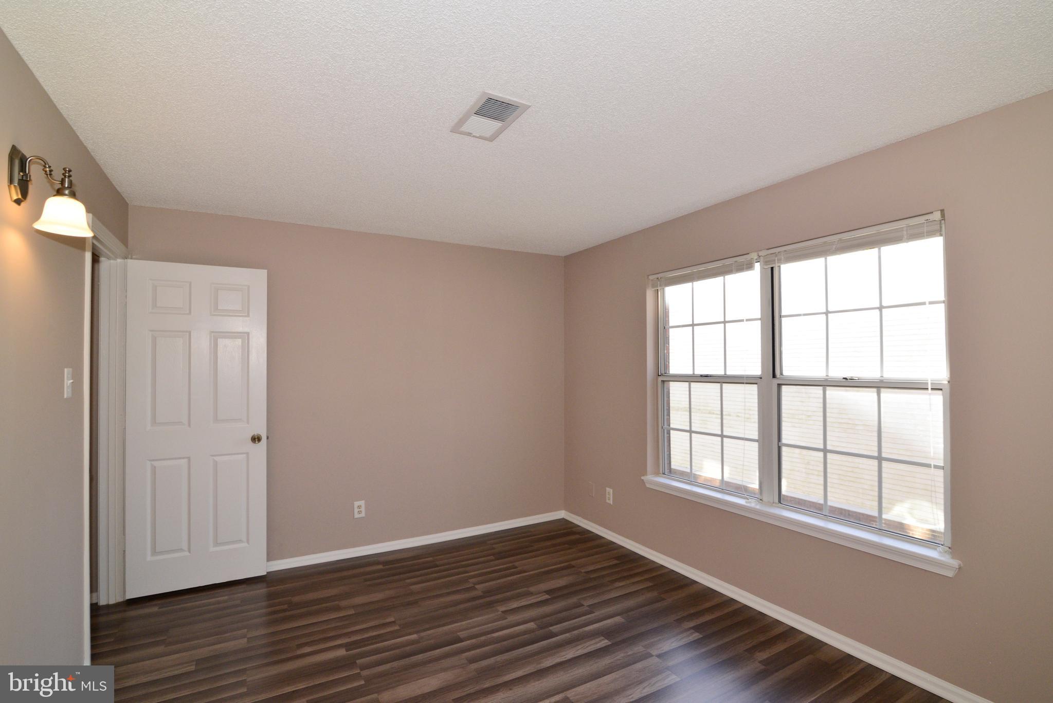 1113 HUNTMASTER TER NE #201