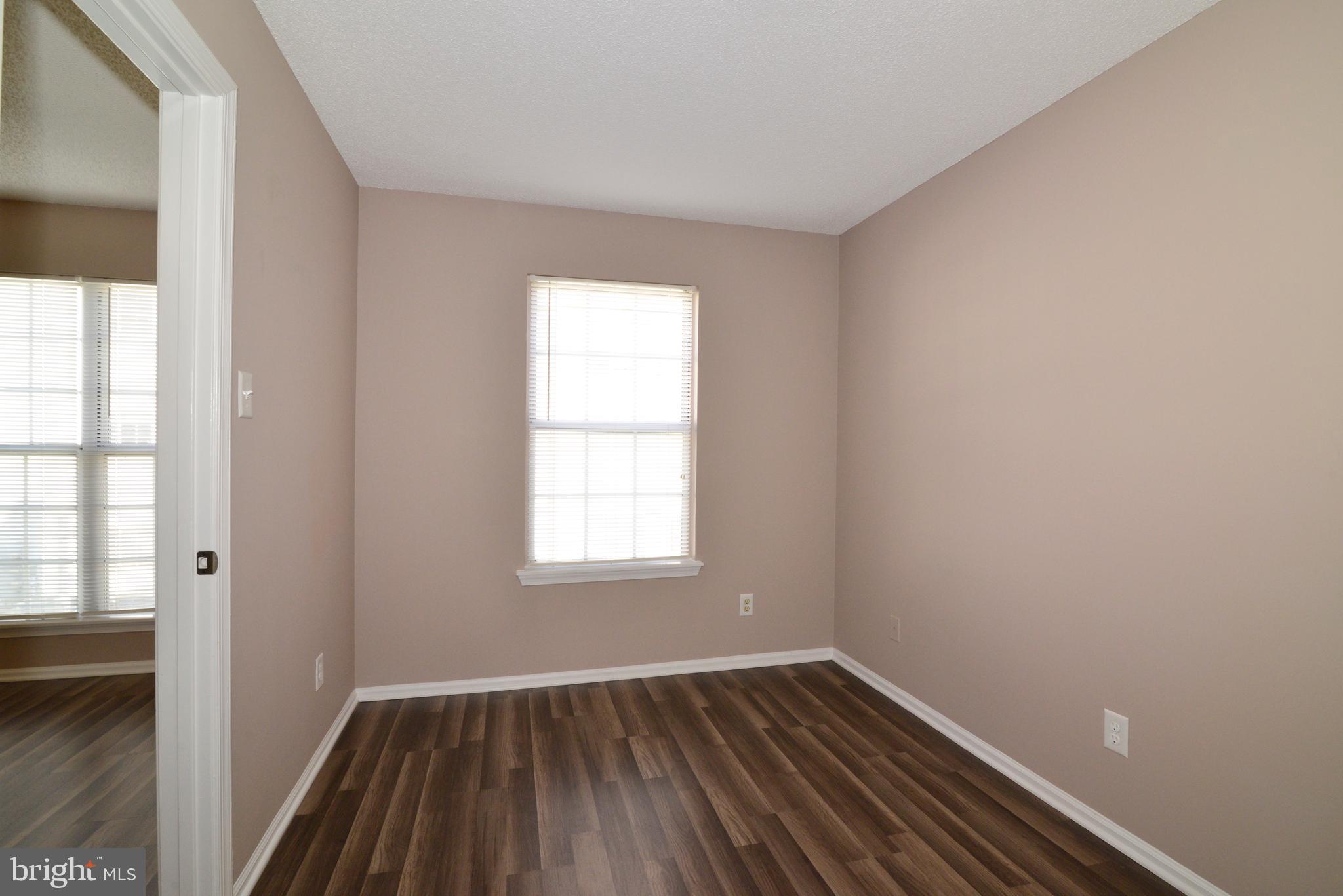 1113 HUNTMASTER TER NE #201