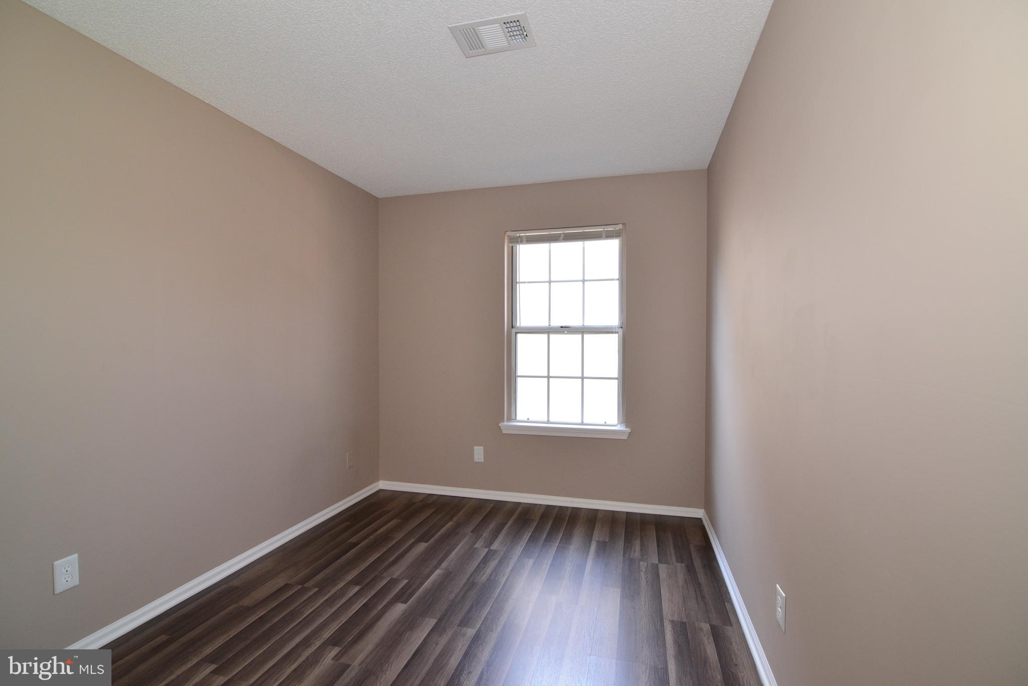 1113 HUNTMASTER TER NE #201