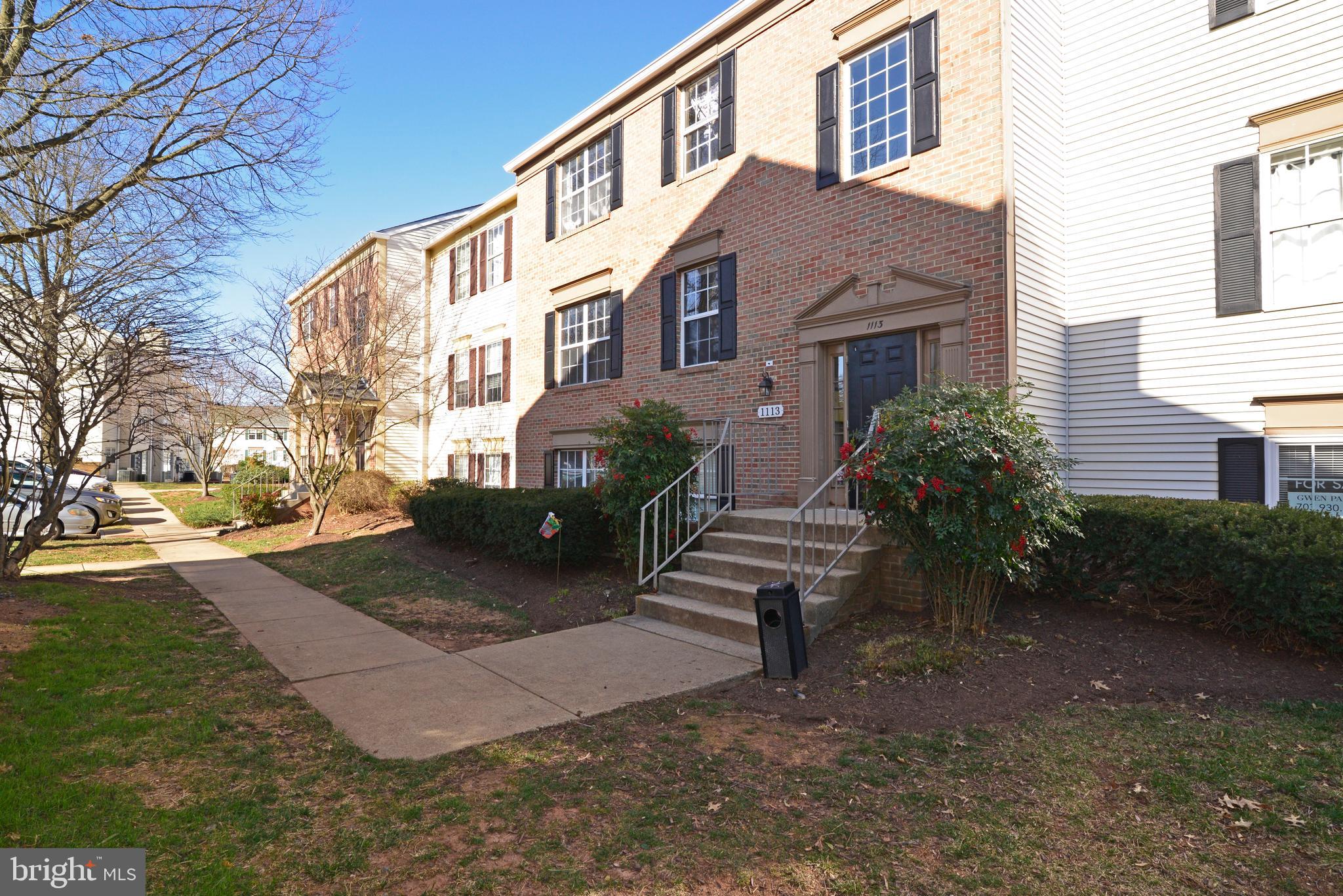 1113 HUNTMASTER TER NE #201