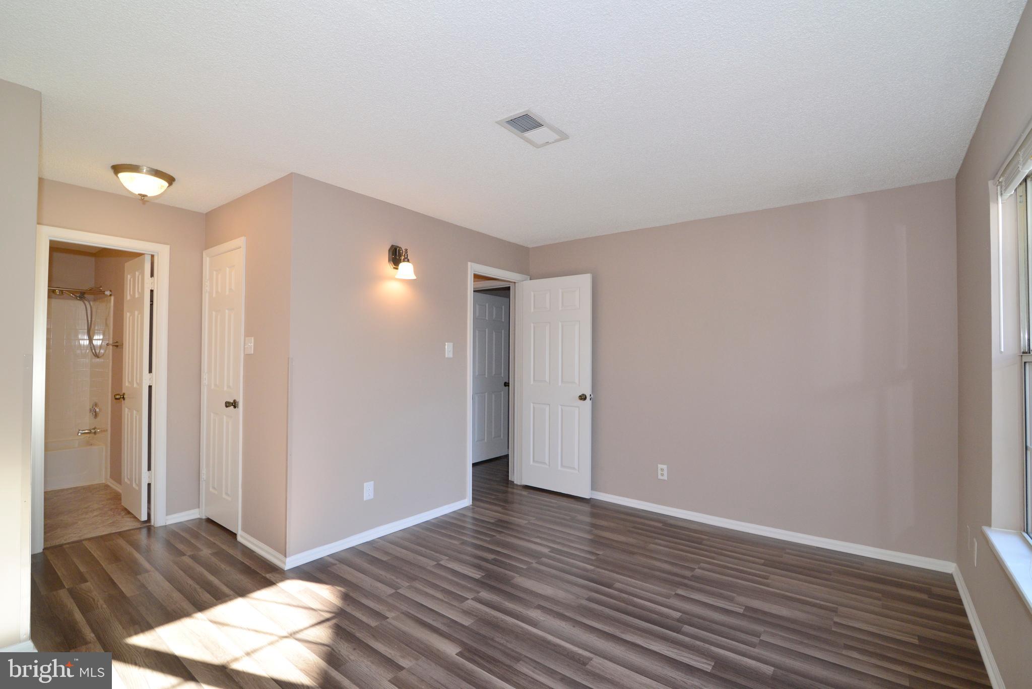 1113 HUNTMASTER TER NE #201