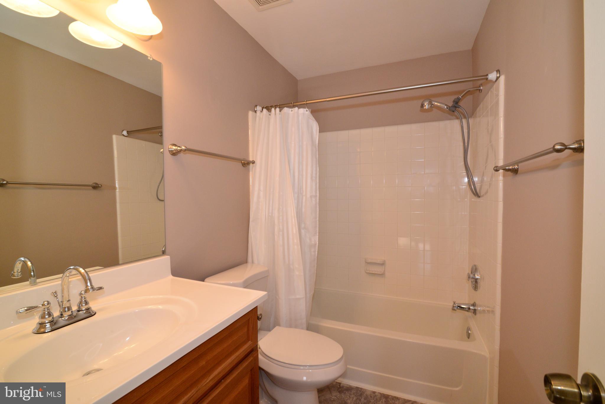 1113 HUNTMASTER TER NE #201