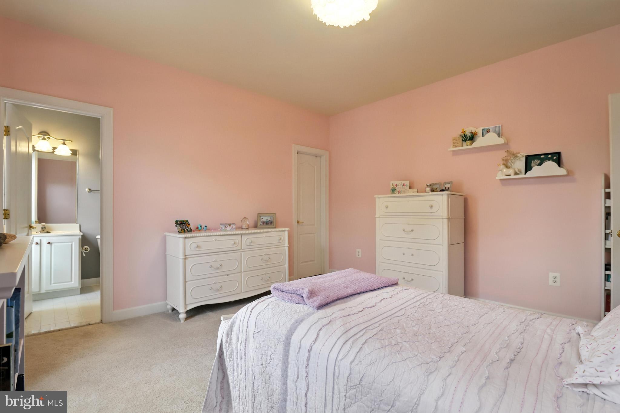 19208 GREYSTONE SQUARE