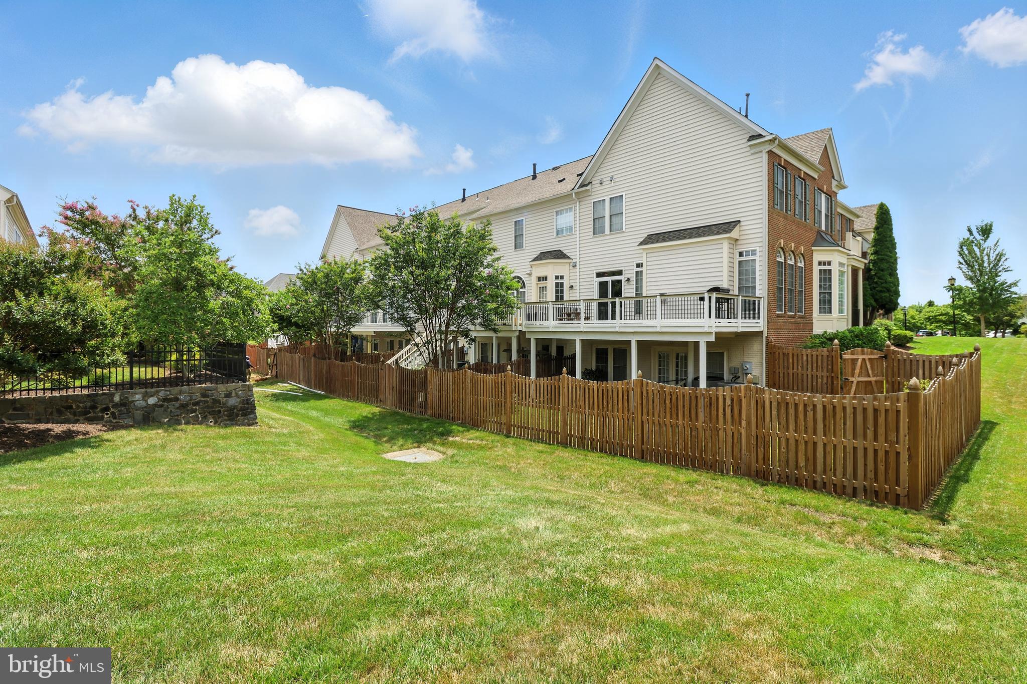 19208 GREYSTONE SQUARE