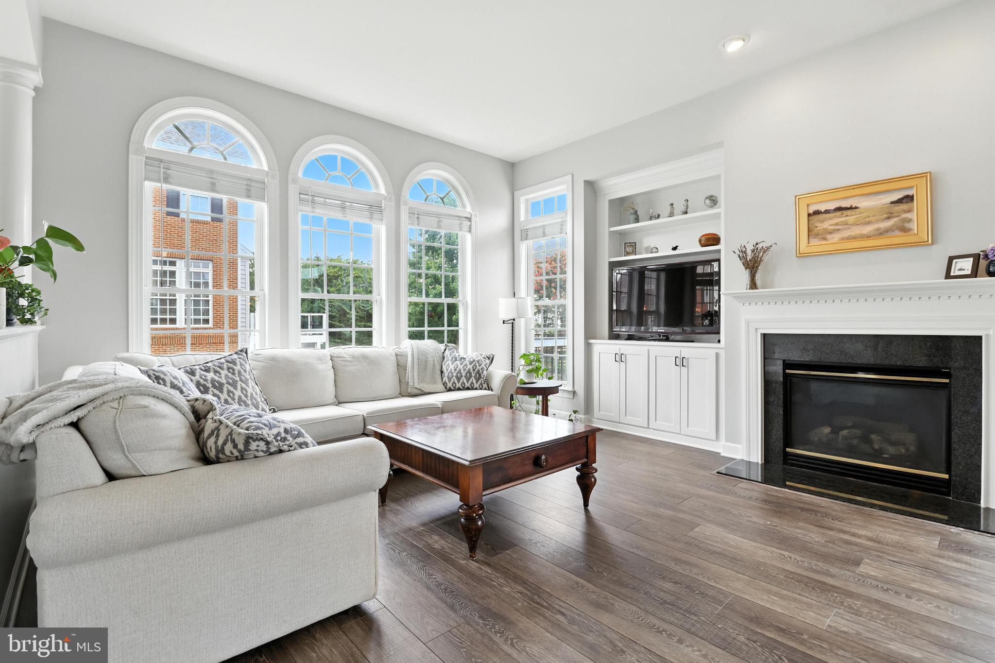 19208 GREYSTONE SQUARE