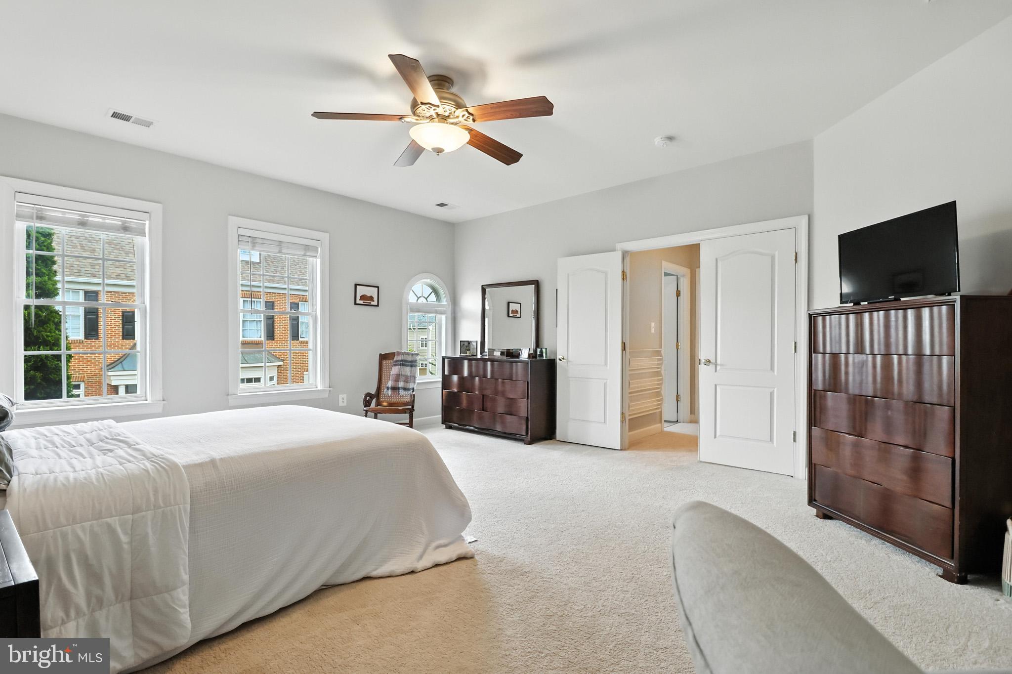 19208 GREYSTONE SQUARE