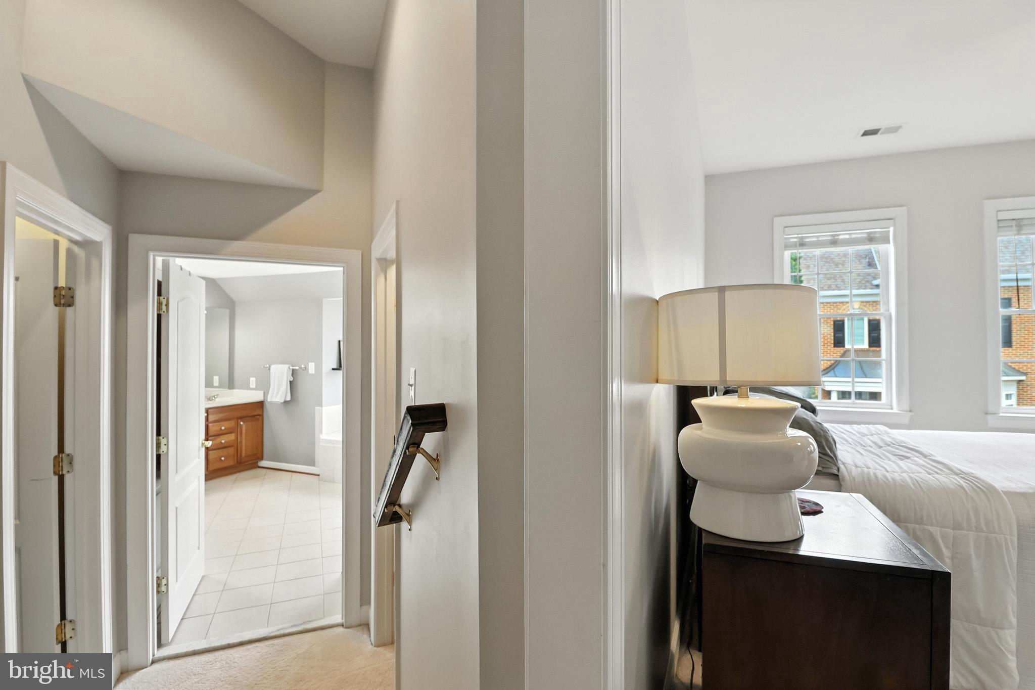 19208 GREYSTONE SQUARE