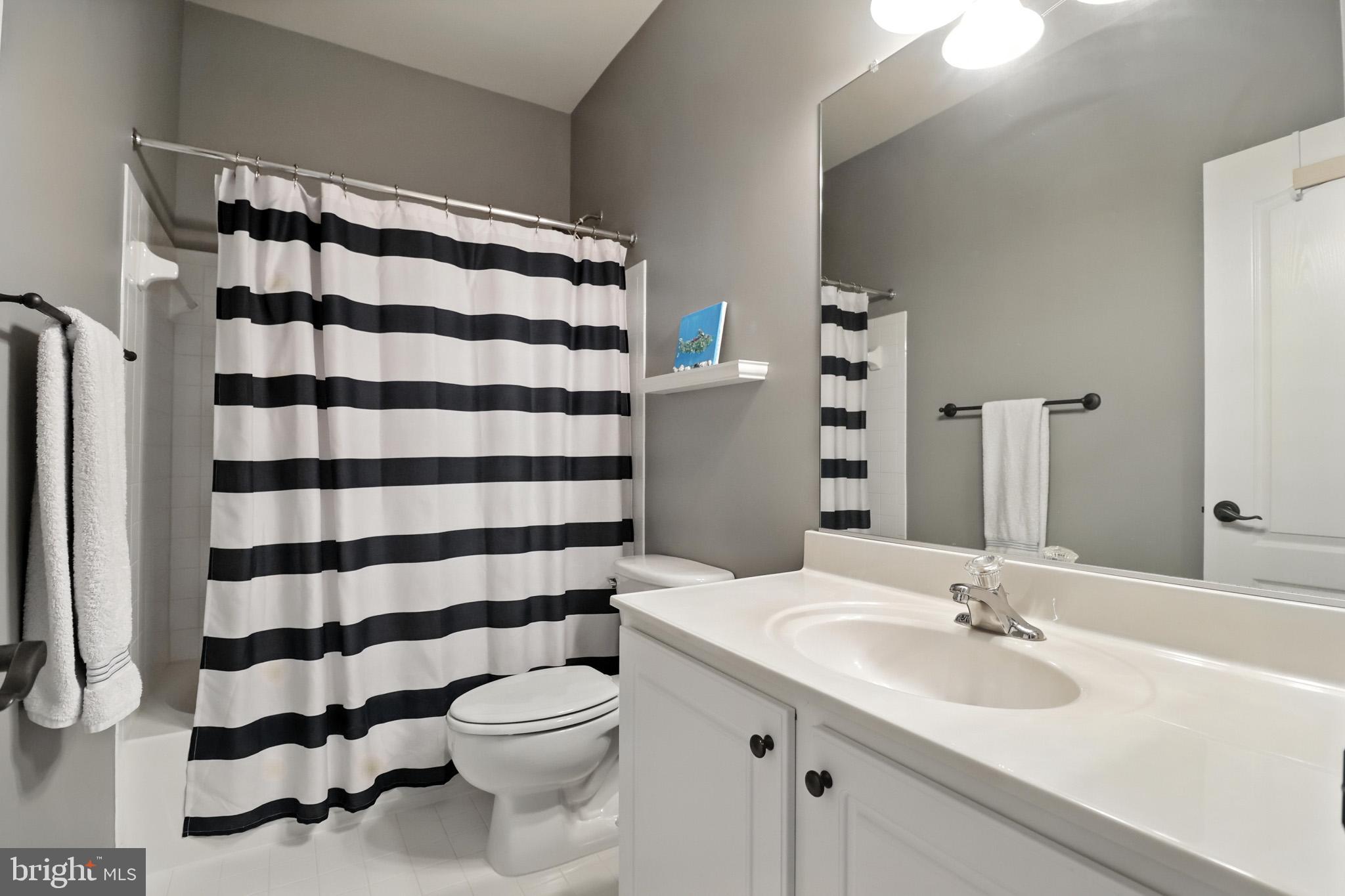 19208 GREYSTONE SQUARE