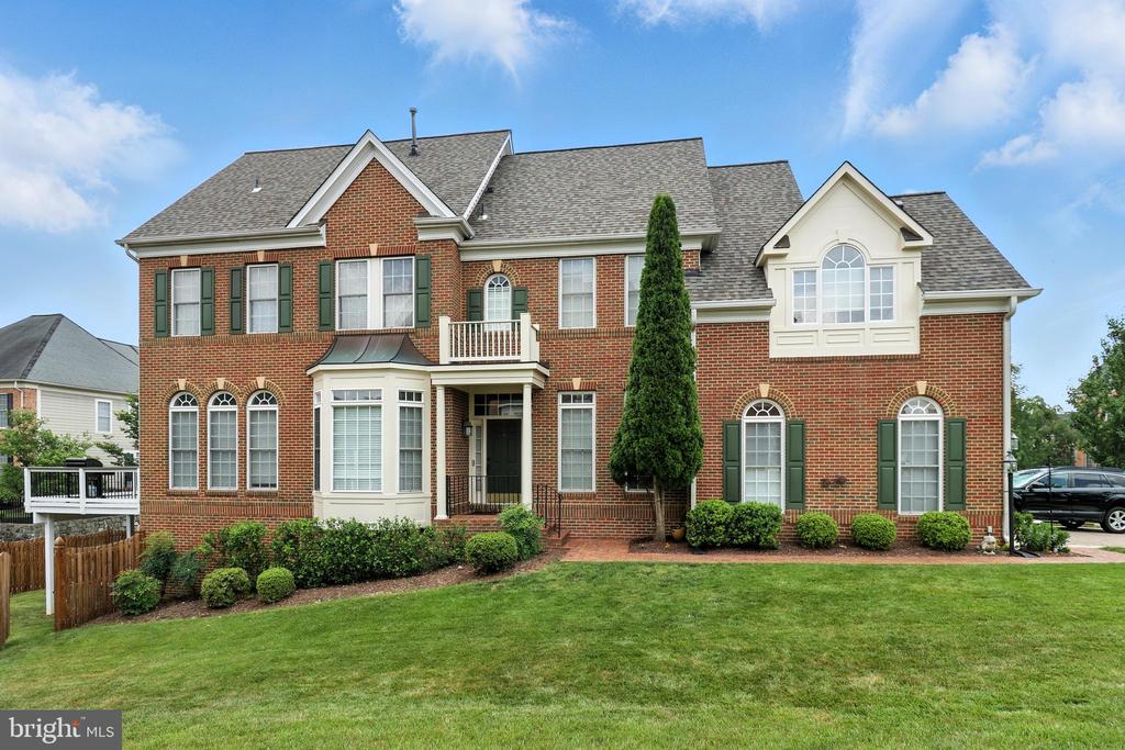 19208 GREYSTONE SQUARE