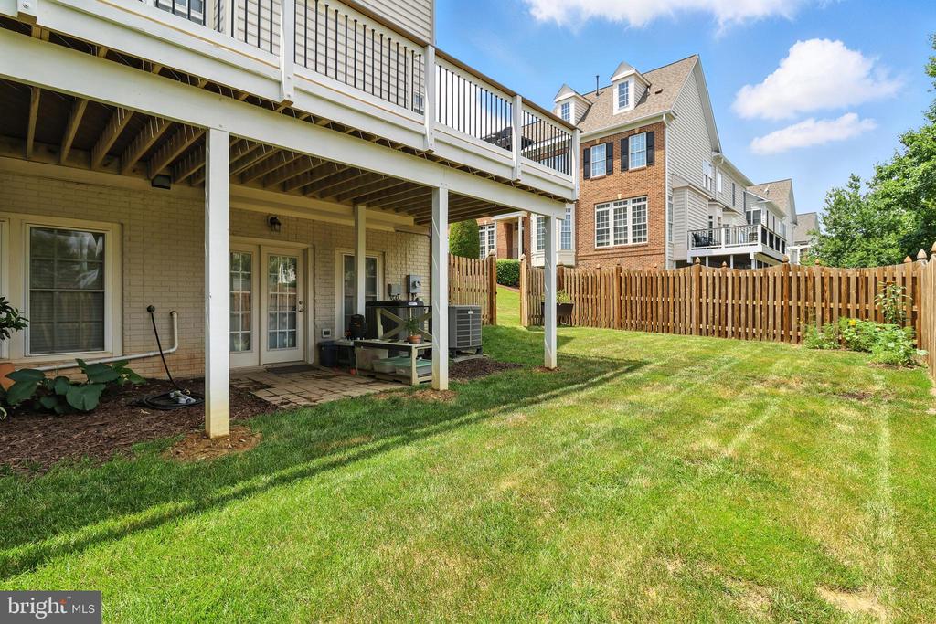 19208 GREYSTONE SQUARE