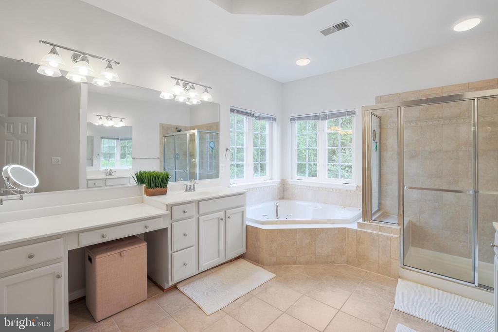 13626 Sylvan Bluff Dr