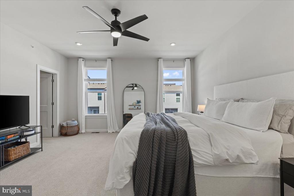 44614 WOLFHOUND SQUARE