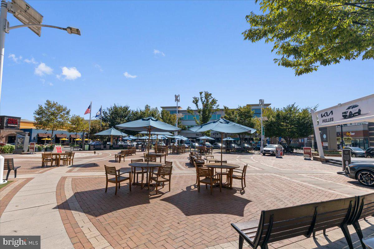 44614 WOLFHOUND SQUARE