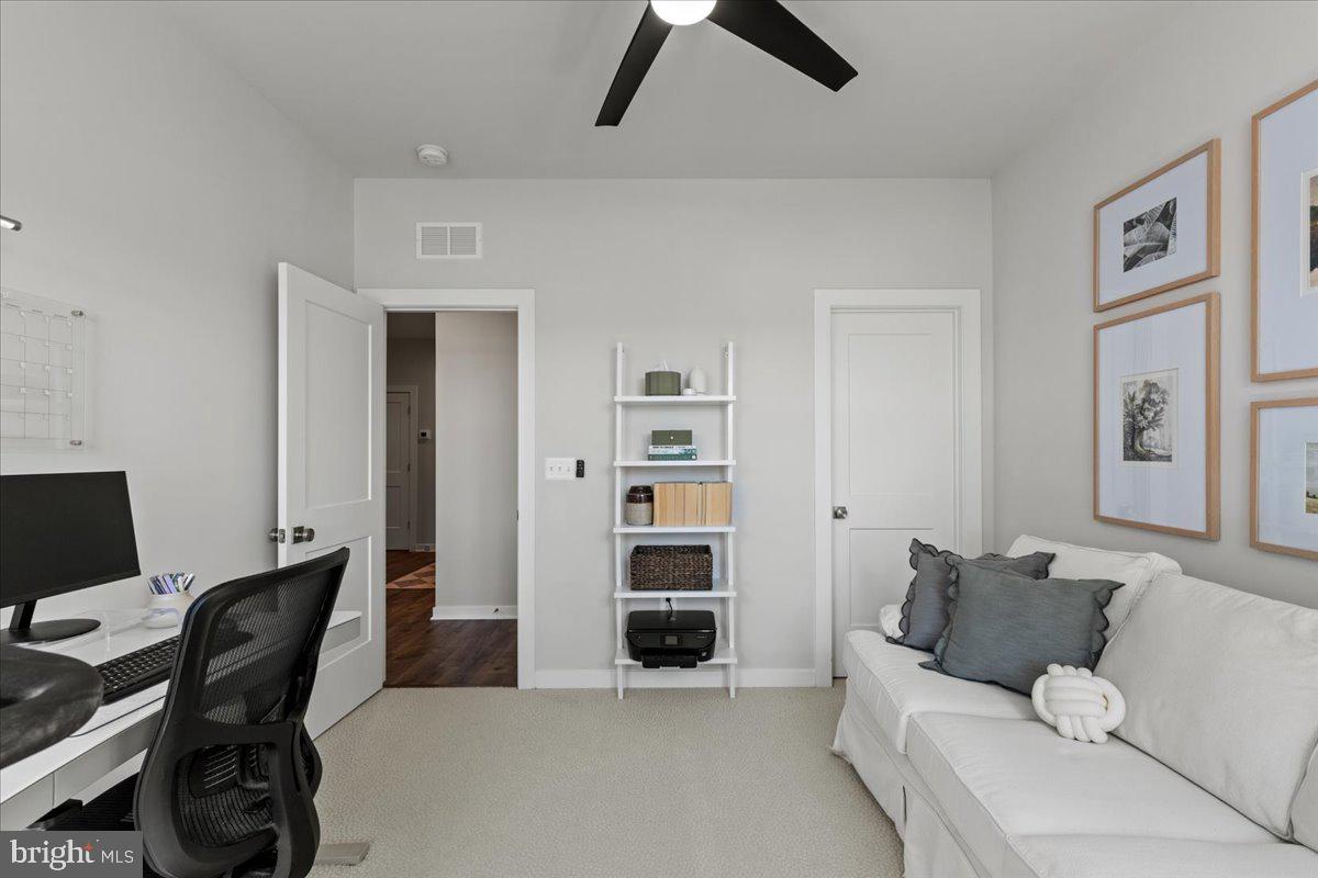 44614 WOLFHOUND SQUARE