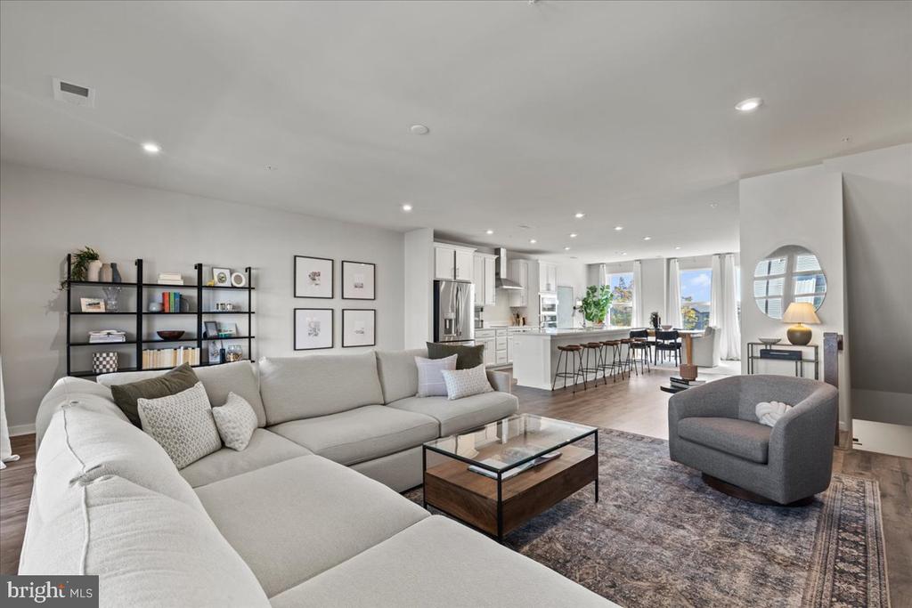 44614 WOLFHOUND SQUARE